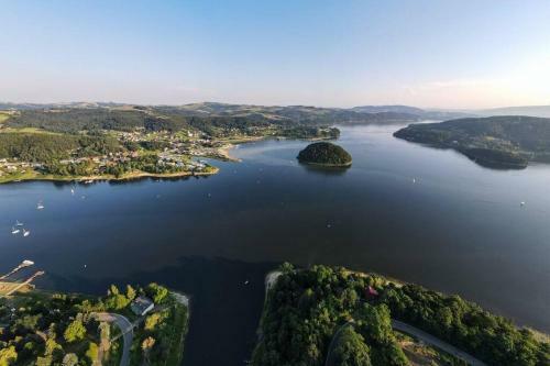 Villa The Lake House - Dom Nad Samym Jeziorem Ro?nowskim