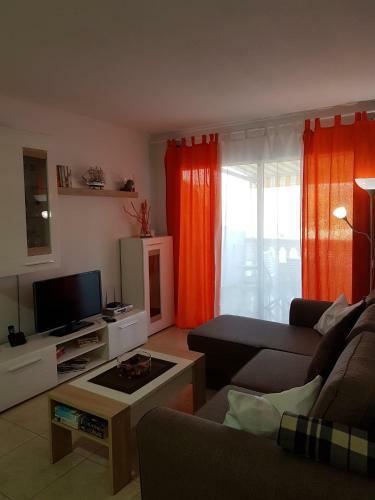 Amazing Seaview 2 Bedroom Apartment