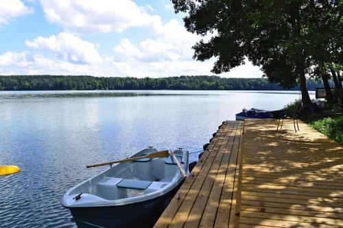 Holiday Home, Zuromino
