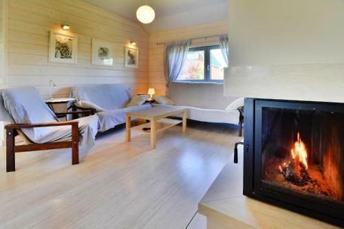 Holiday Home, Oswino