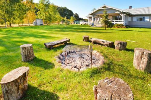 Holiday Home, Oswino