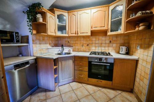 Osada Na Brzyzku Dom Z Saun? Dla Max. 20 Os�b
