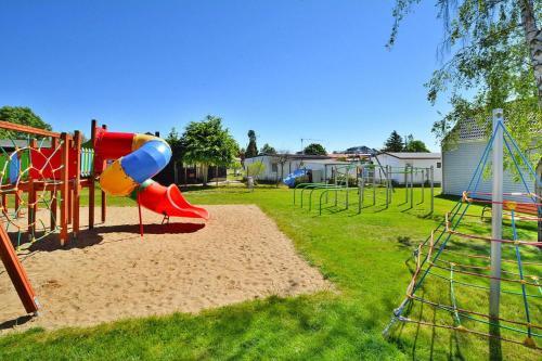 Holiday Resort, Sianozety