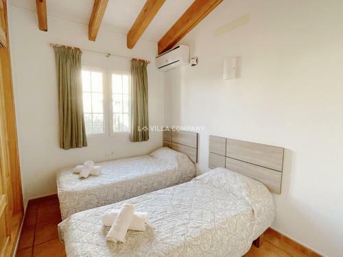 Villa Isabel In Cala En Porter