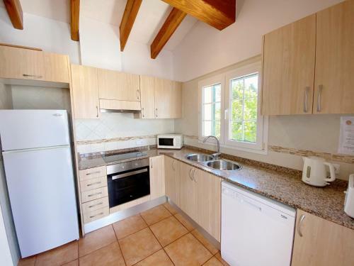 Villa Isabel In Cala En Porter