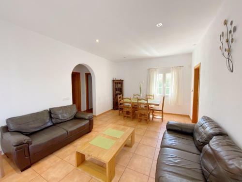 Villa Isabel In Cala En Porter