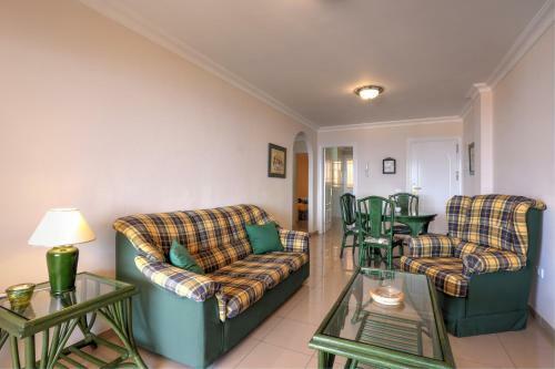 Amazing View Apartment Near The Beach
