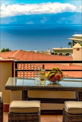 Apartment With Spectacular View In Puerto Santiago