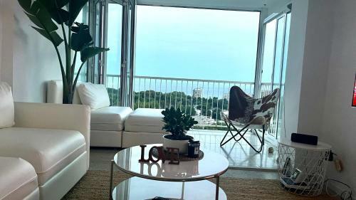 Apartamento de Luxe Al Lado de Playas Cam� de Ronda