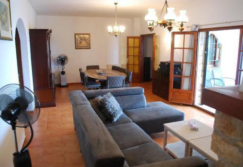 Villa Iberia - Castillo Mas Ros