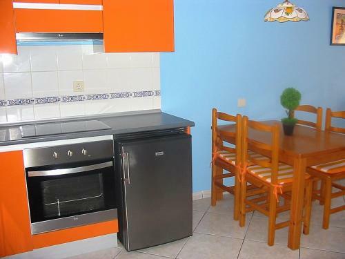 Apartments Near The Beach, With Terrace And Wifi