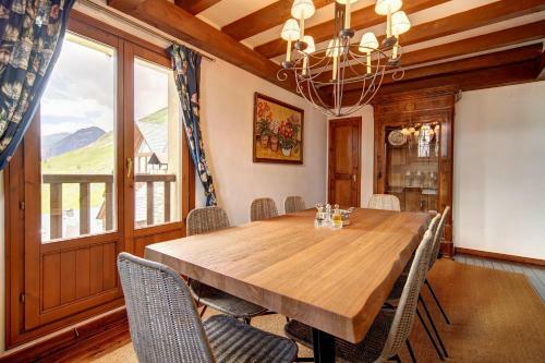 Casa Mont Romies By Totiaran