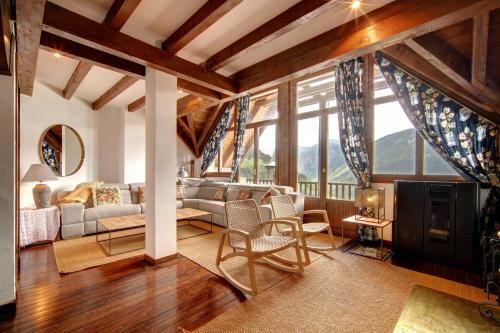 Casa Mont Romies By Totiaran