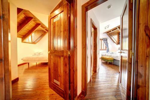Casa Mont Romies By Totiaran