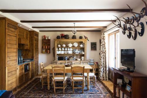 Apartamento Wood ? Wifi, Terraza ? Ideal Excursiones