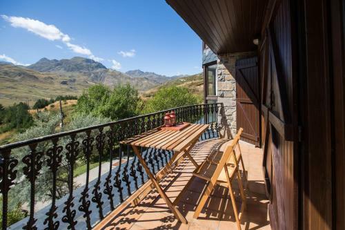 Apartamento Wood ? Wifi, Terraza ? Ideal Excursiones