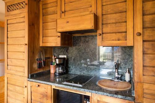 Apartamento Wood ? Wifi, Terraza ? Ideal Excursiones