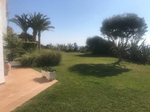 Amazing In Front Of The Sea Apartment