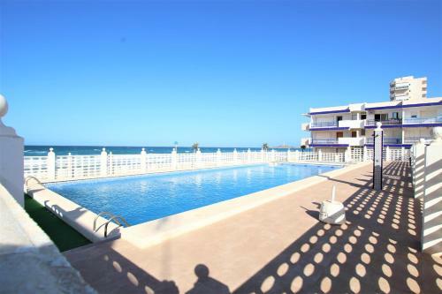 La Manga Beach & Pool Apartment By Rental Ol�