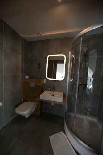Hotel Go?ciniec Pod Lasem