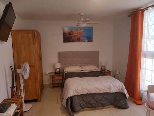 Apartamento Estudio Nuevo Con Ba�o, Cocina Y Gran Terraza