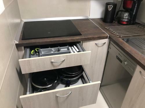 Apartamento Estudio Nuevo Con Ba�o, Cocina Y Gran Terraza