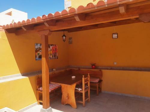 Apartamento Estudio Nuevo Con Ba�o, Cocina Y Gran Terraza