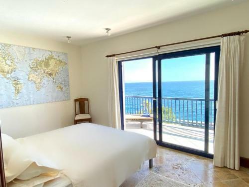 Puerto Calero Seafront Villa
