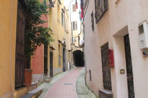 Apartamento Casa Medievale Pieno Centro Sanremo
