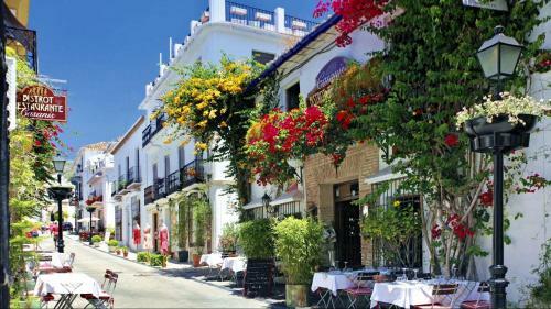 Mi Capricho B16 Beachfront Apartment