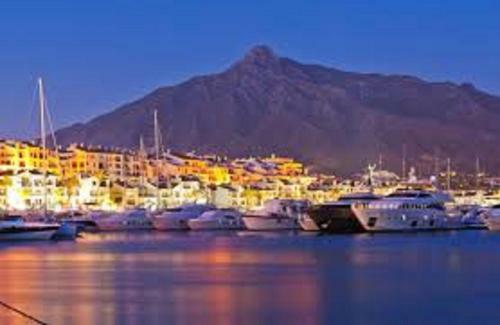 Apartamento Urbanization On The Beach Front 1-3