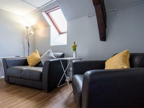 The Coach House Apartment