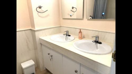 Mi Capricho A17 Beachfront Apartment