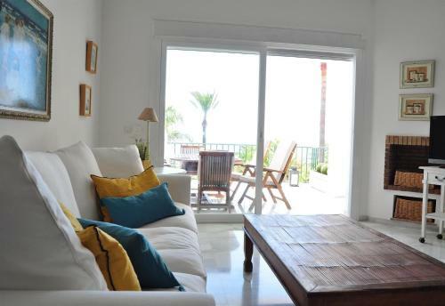 Frontline Beach Apartment