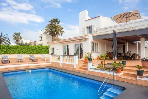 Villa Abba, Pool & Sea Views