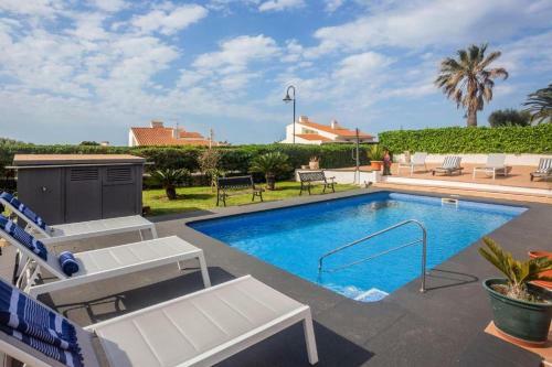 Villa Abba, Pool & Sea Views
