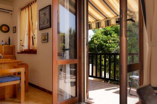 Apartamento Appartamento Giardino Via Dei Mirti 3