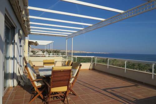 Apartamento �tico Frente Al Mar