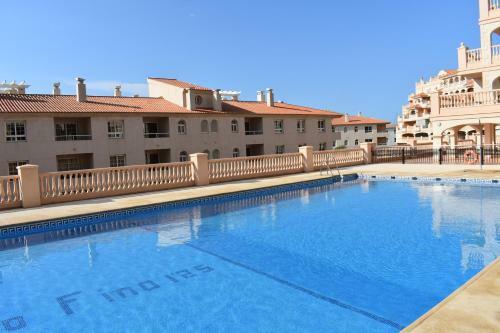 Luxury Apartment In Central Almerimar