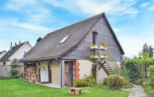 Stunning Apartment In Le Mesnil-esnard With Wifi