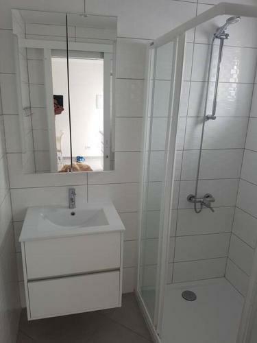 Apartment, Ocean View, Free Tv, Wifi And Parking.