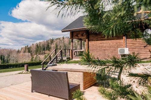 Lodge K�lmam�e Puhkemaja