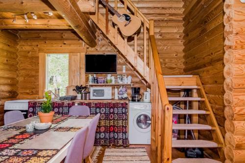 Lodge K�lmam�e Puhkemaja