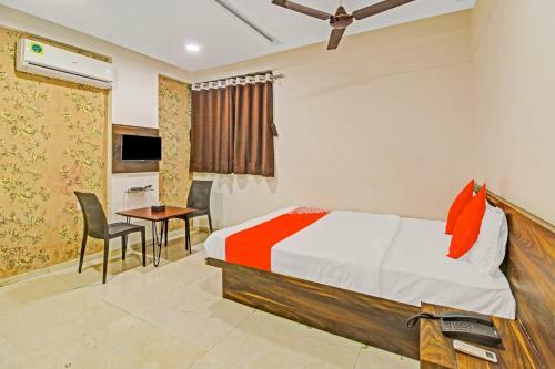 Oyo Flagship 84176 Hotel Savali