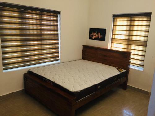 Lodge Yoyostay Kannur
