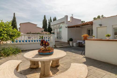 Villa Goldhome - Montgri