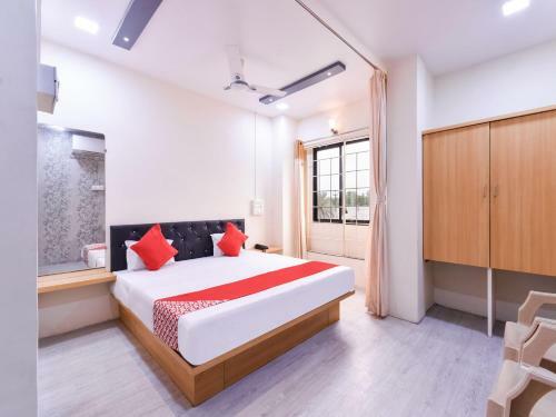 Hotel Oyo Flagship 73609 Sadanand Palace