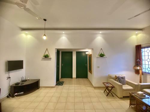 Eko Stay - Green Door Apartment