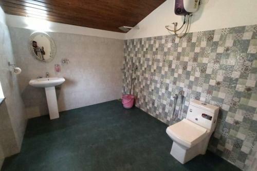 Independent Goan Villa With Pvt Swimming Pool
