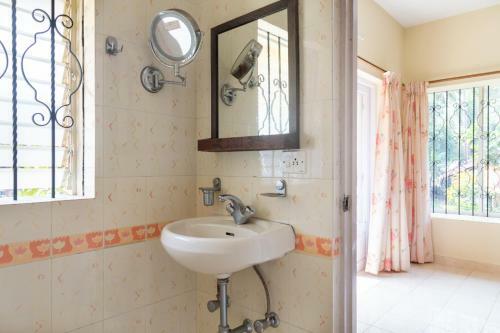 Apartamento Dona Karen - Pool Facing 2bhk In Candolim